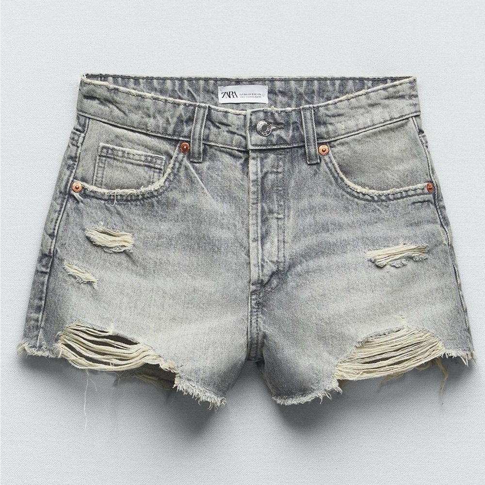ZARA Light Gray Distressed Denim Cutoff Shorts Womens 4